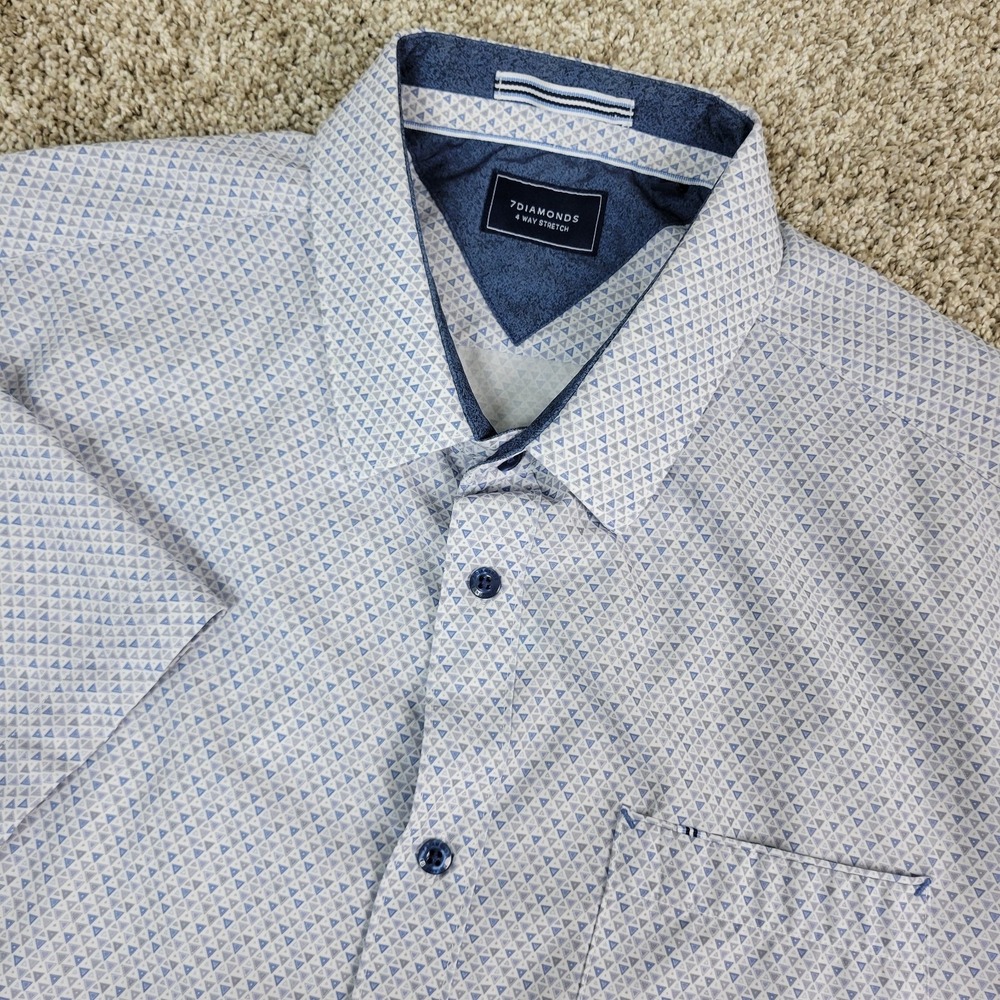 7 Diamonds 4 Way Stretch Mens XL White Gray AOP Geometric Button Up Short Sleeve